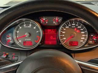 AUDI R8 4.2 FSI V8 quattro R tronic (Diseño V10)