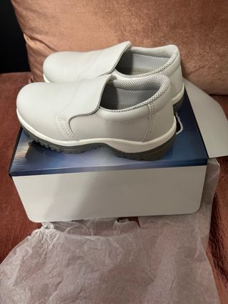 Zapatos de trabajo VIANA blancos y grises