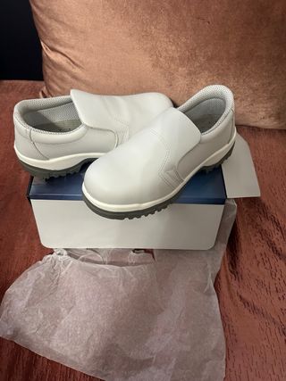 Zapatos de trabajo VIANA blancos y grises