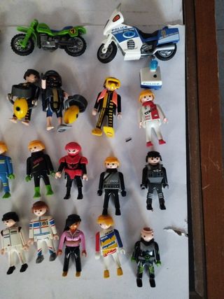 Lote Playmobil figuras y motos