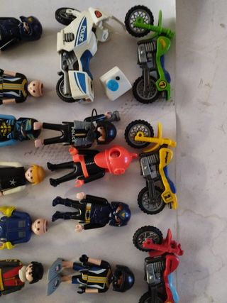 Lote Playmobil figuras y motos