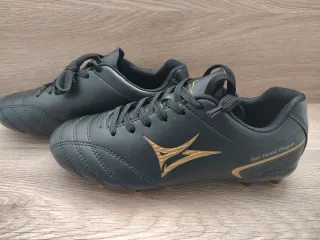 Botas de fútbol negras talla 39