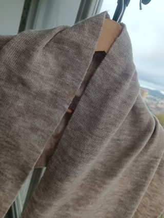 Sciarpa con tasche beige e marrone