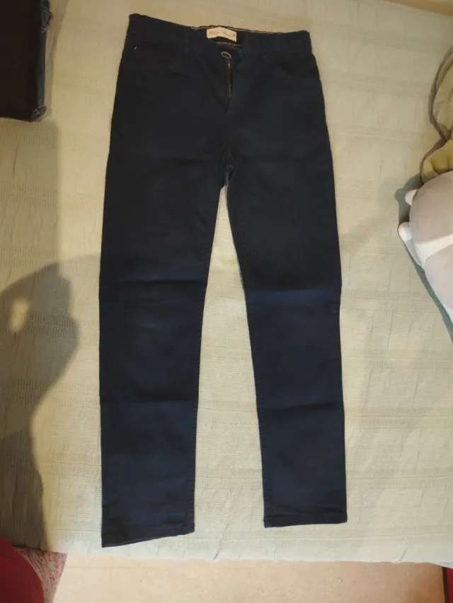 Vaquero Zara azul marino pierna estrecha T9
