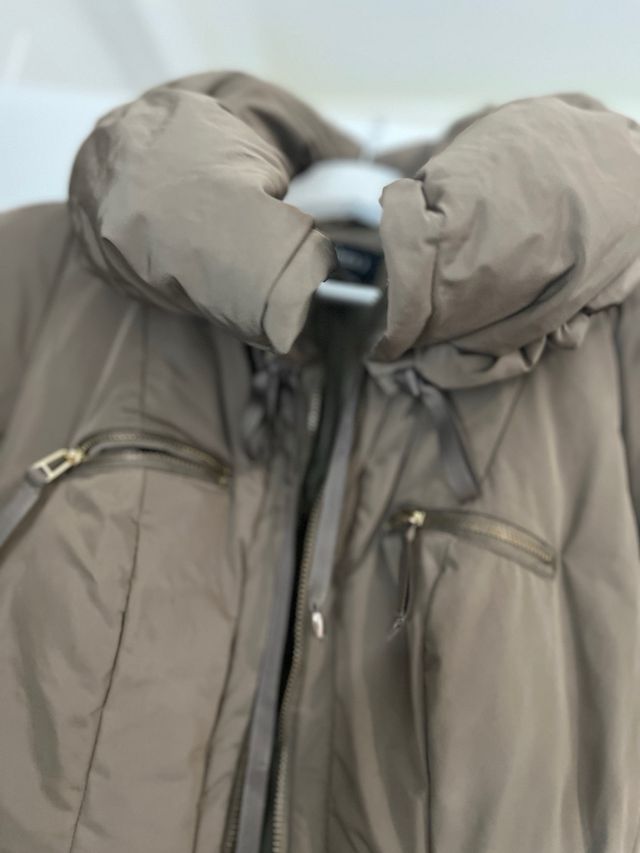 Cazadora marrón acolchada