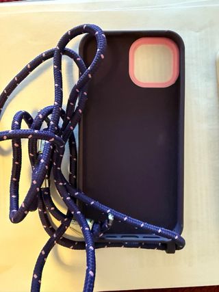 2 Carcasas iPhone 13 con Cuerda