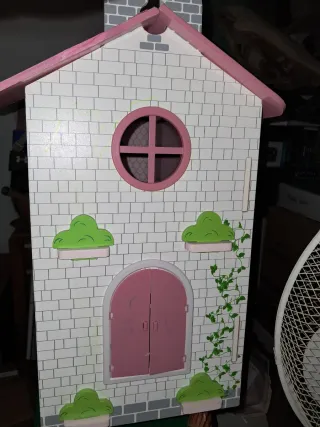 Casita de muñecas rosa