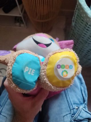 Peluche Fisher-Price con Luces y Sonidos