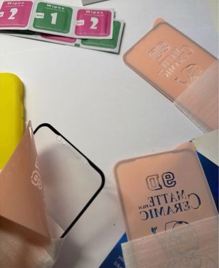 Lote iPhone 11: 2 Fundas + 3 Protectores