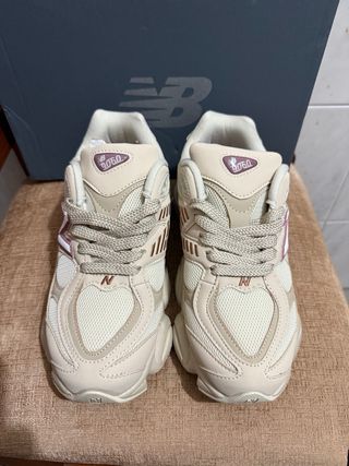 Tênis New Balance 9060 Bege Rosa