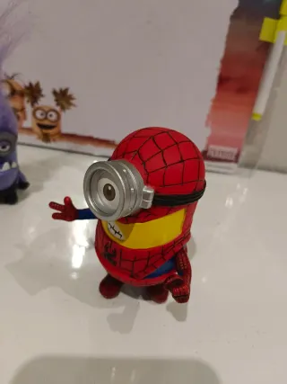 Figuras Minions Juguetes y pizarra