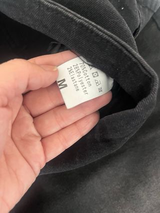 Pantalón vaquero negro