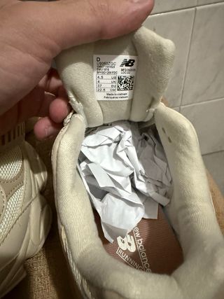 New Balance 9060 Bege/Roxo