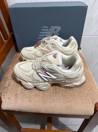 New Balance 9060 Bege/Roxo