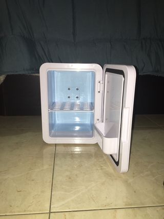 Mini nevera portátil 12V/220V