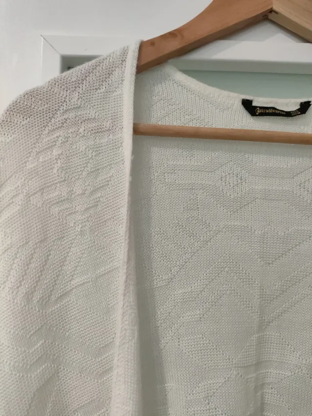 Chal fino blanco con flecos