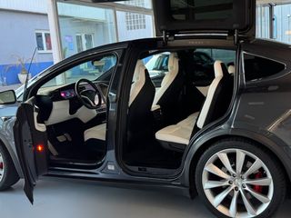 TESLA Model X P100D 4WD