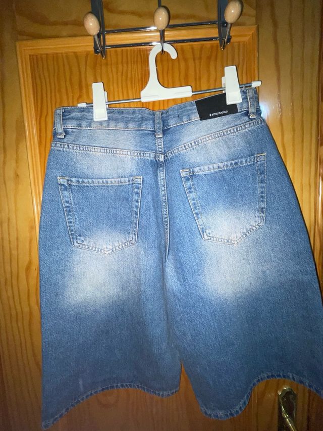 Shorts vaqueros Stradivarius talla 38