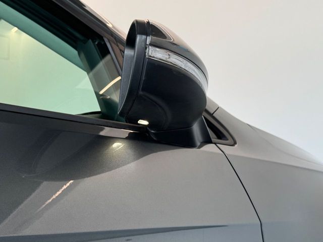 VOLKSWAGEN Golf Advance 2.0 TDI 110kW 150CV DSG