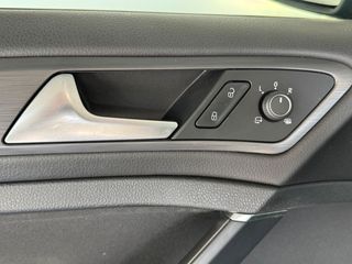 VOLKSWAGEN Golf Advance 2.0 TDI 110kW 150CV DSG