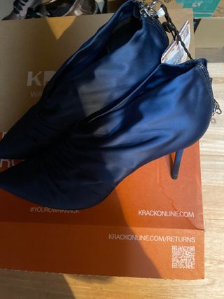 Scarpe Zara taglia 37 blu marino