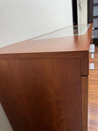 Elegante buffet in legno massello di ciliegio