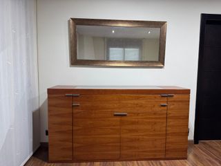 Elegante buffet in legno massello di ciliegio