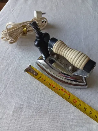 Plancha Ufesa Eléctrica Antigua 125w