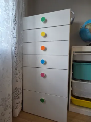 Cómoda Ikea niño 60x50x128 cm