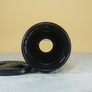 Canon EF 35mm f/1.4L II USM