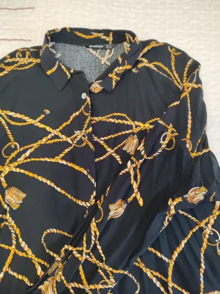 Camisa ancha Stradivarius 