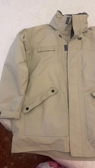 Chaqueta Impermeable Cro Enguatada Beige