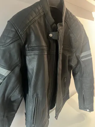 Chaqueta de cuero MILINE negra