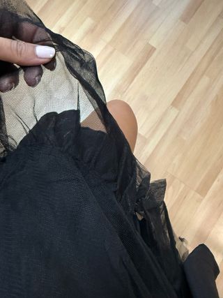 Vestido palabra de honor negro con pedrería