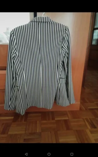 Americana rayas azul marino y blanco