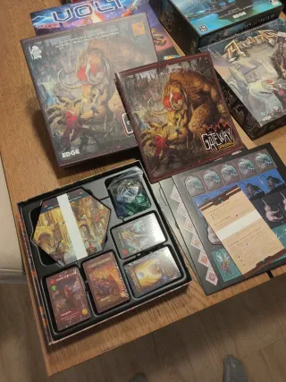 Gateway Uprising Juego de Mesa