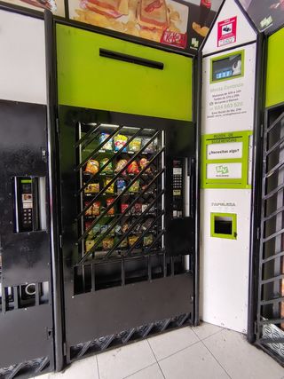 SE TRASPASA NEGOCIO VENDING FUNCIONANDO