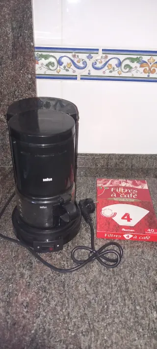 Cafetera Braun Negra más filtros de REGALO