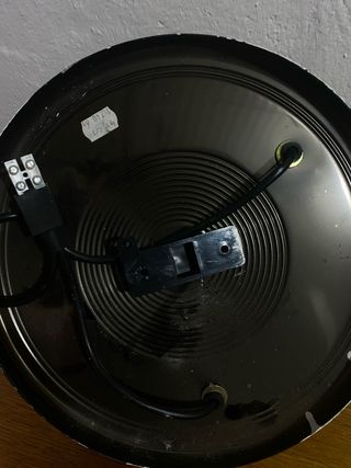 Lámpara negra y plateada