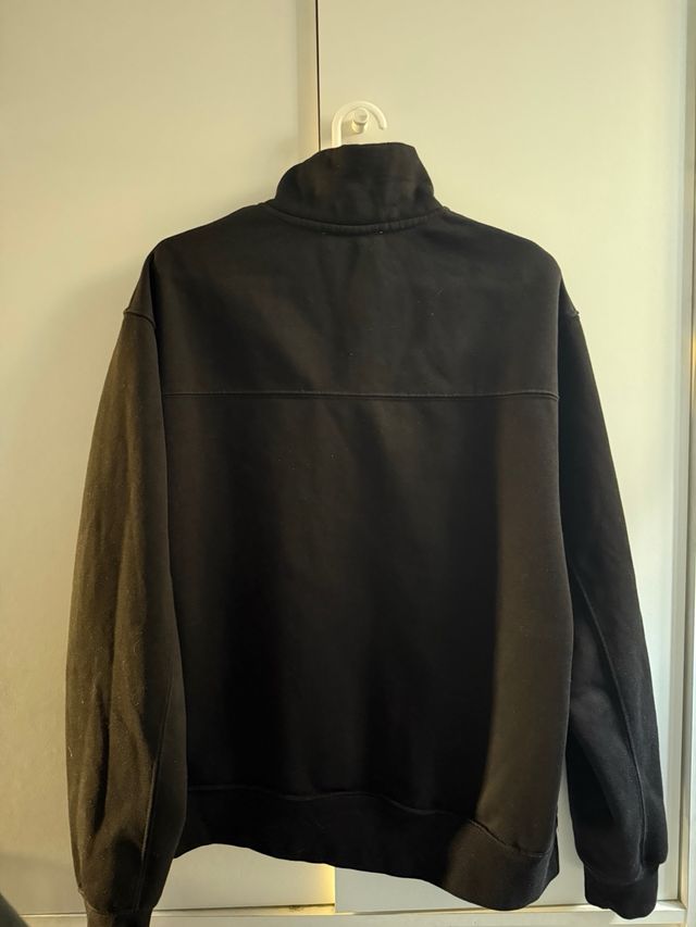Sudadera Zara cremallera cuello alto negra