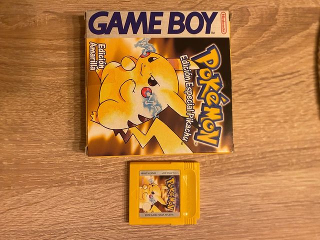 Game Boy Pokémon Edición Pikachu