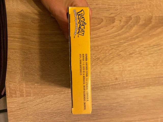 Game Boy Pokémon Edición Pikachu