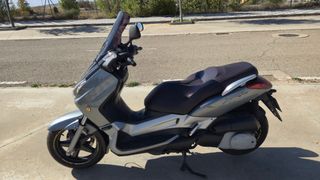 Yamaha Xmax 250 Scooter