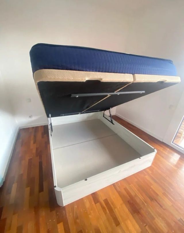 Canapé abatible de madera 