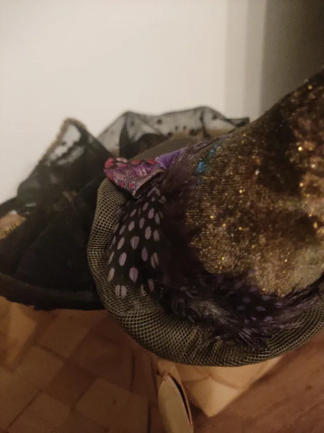 Cerchietto da strega fatto a mano