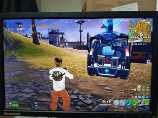 PC Gaming R5 4650G 16Gb Ram 1Tb SSD Gtx 1070 8Gb