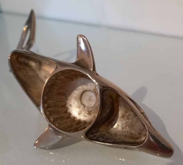 Abridor de botellas diseño delfín