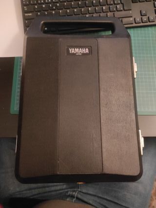 Clarinete Yamaha YCL 24 con funda