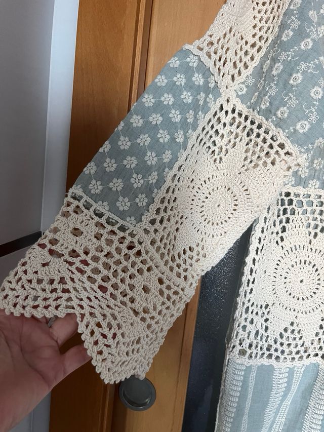 Kimono crochet Zara talla única
coleccion