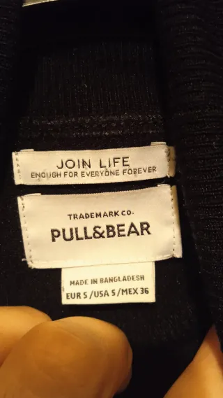 Maglione nero collo alto